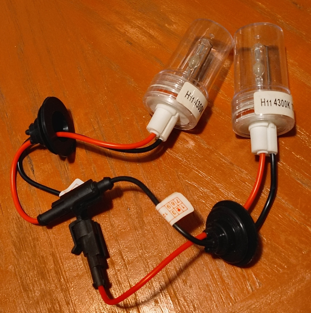 Xenon H11 4300K 75W LED Lights